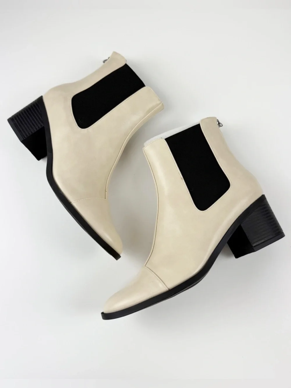 Journee Collection Nigella Chelsea Booties Womens 8.5 Bone White Heeled NEW